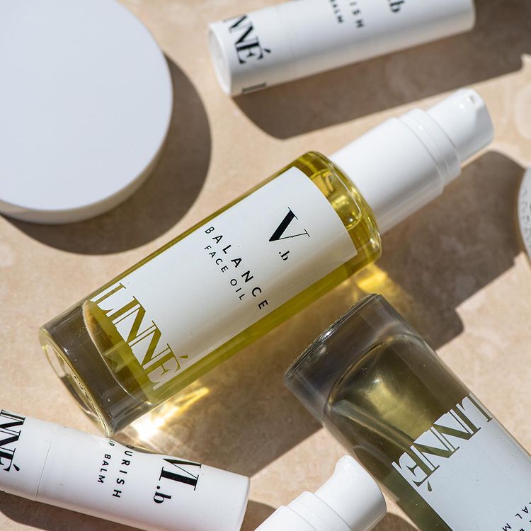 Face Oils and Oily Skin: Debunking the Myths