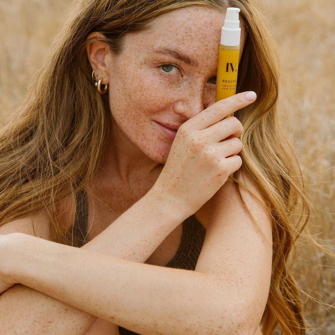 SAY HELLO TO REVIVE EYE EMULSION